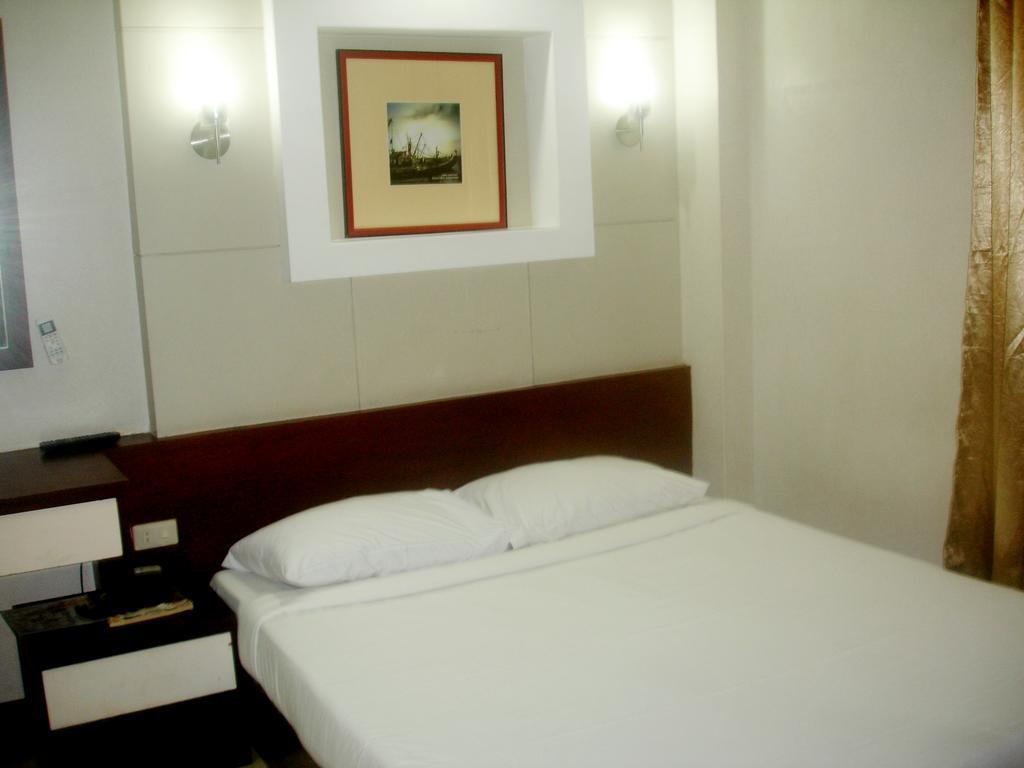 Hotel Roxas Midtown Pokój zdjęcie